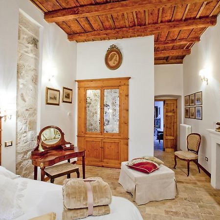 B&B Il Marchese Del Grillo Sulmona Bilik gambar
