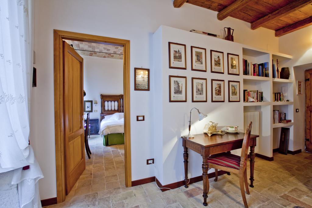 B&B Il Marchese Del Grillo Sulmona Luaran gambar