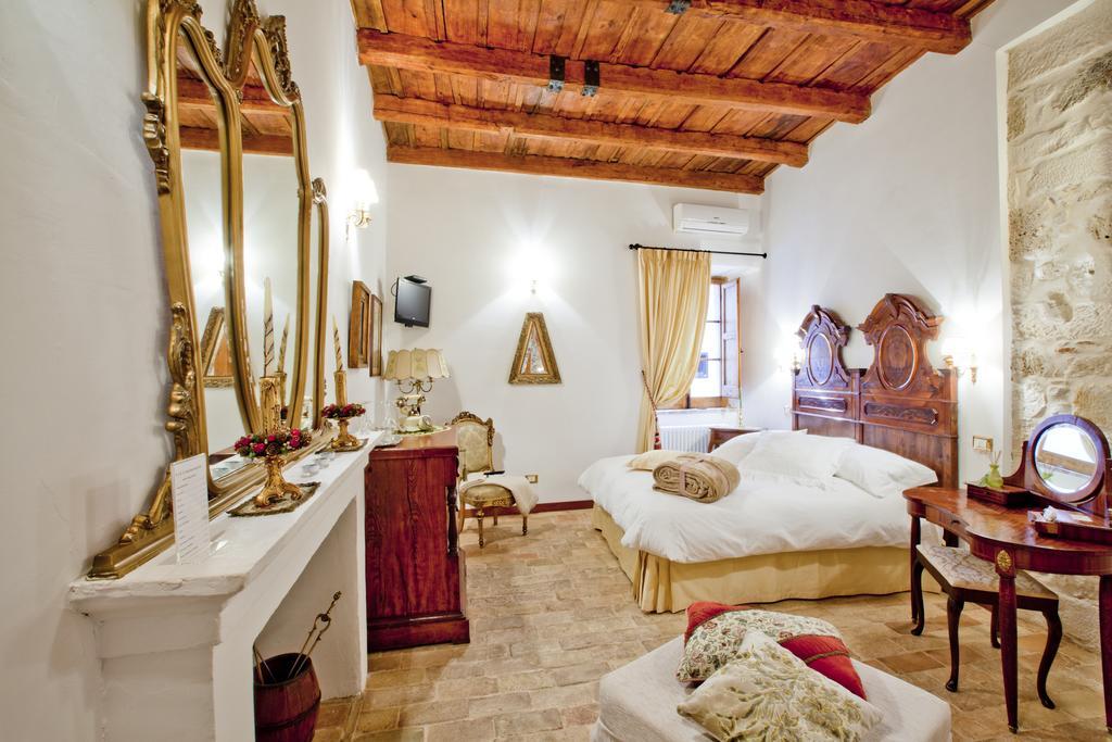 B&B Il Marchese Del Grillo Sulmona Bilik gambar