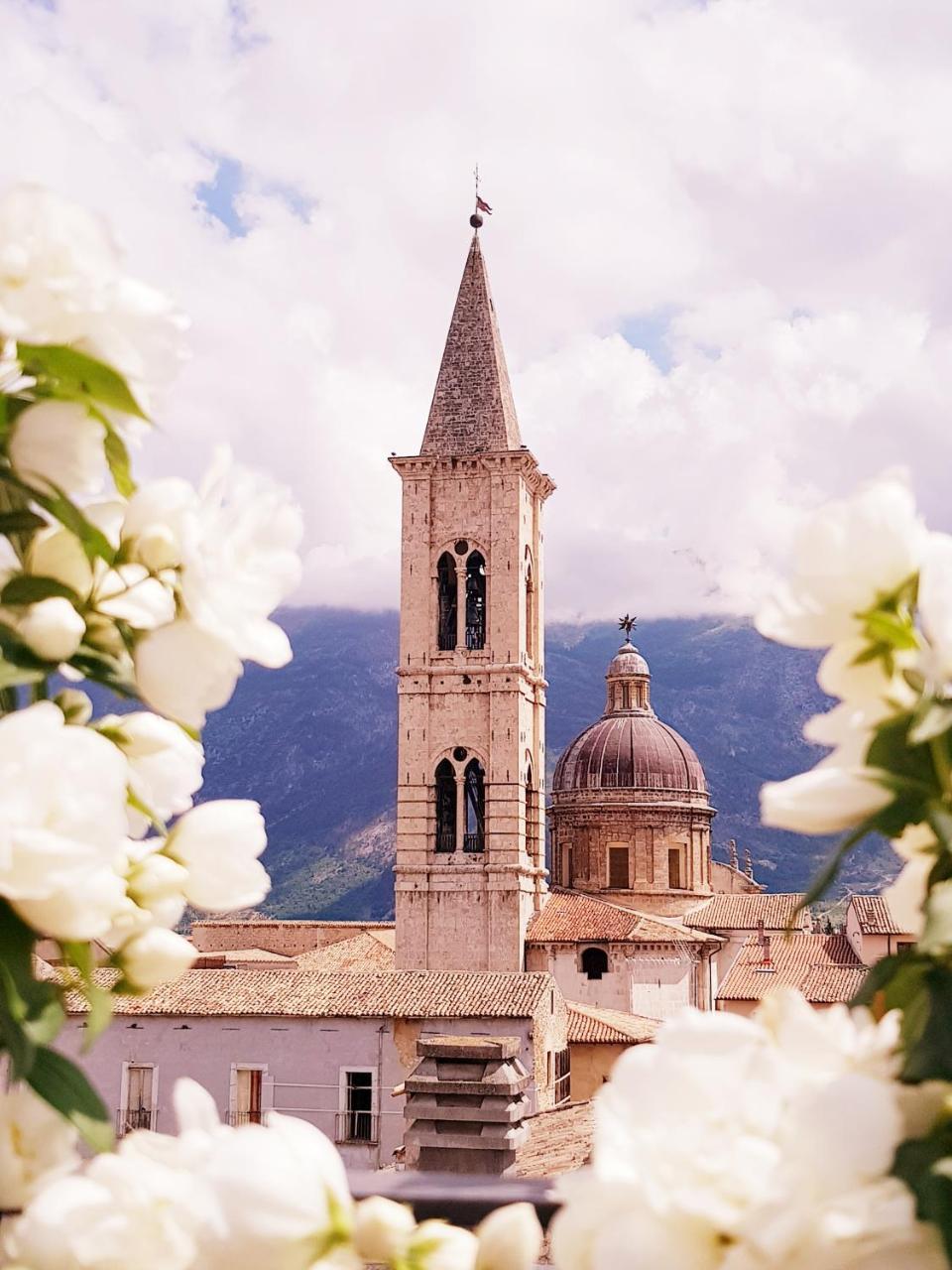 B&B Il Marchese Del Grillo Sulmona Luaran gambar